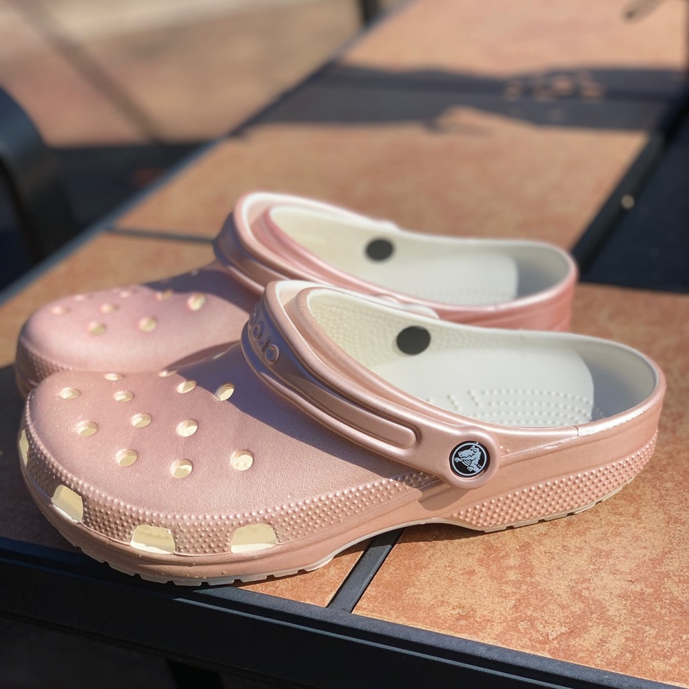 Classic Metallic Crocs🐊